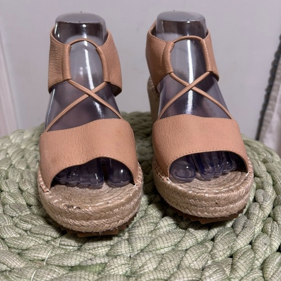 Eileen Fisher Whim Nude Leather Espadrille Wedge Slip On Sandals NWOB - Picture 4 of 9